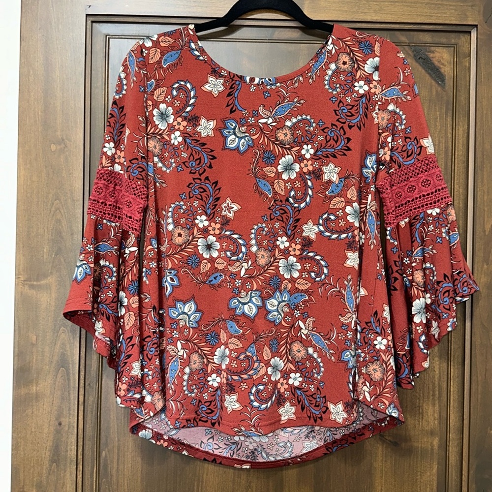 Inseparable women’s boho shirt size small multi color